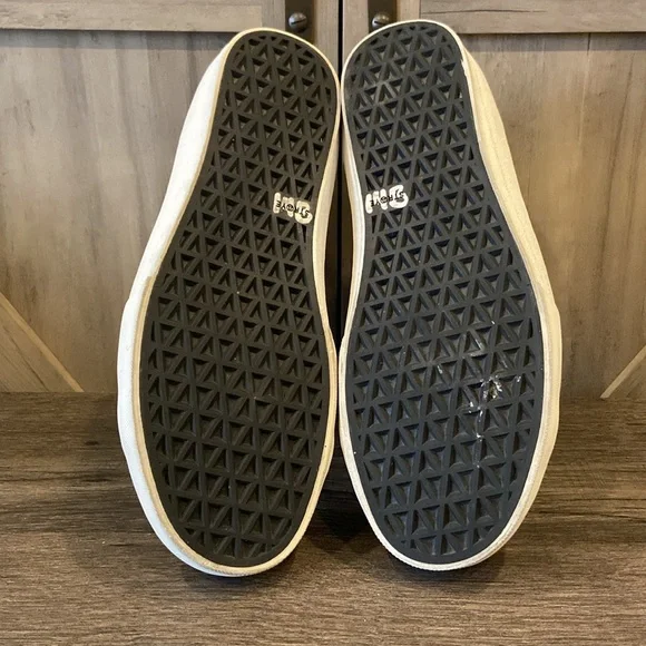 STRAYE Hiland Purple and Black High-Top Sneakers - Picture 6 of 6